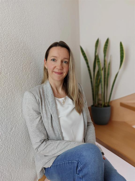 Sipos, Christine ---