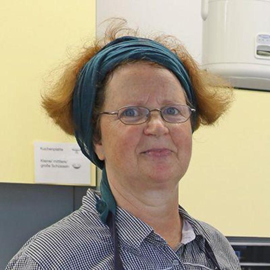 Weihnachtsmarktleckereien selbst gemacht (ab 7 Jahre) - Volkshochschule ...